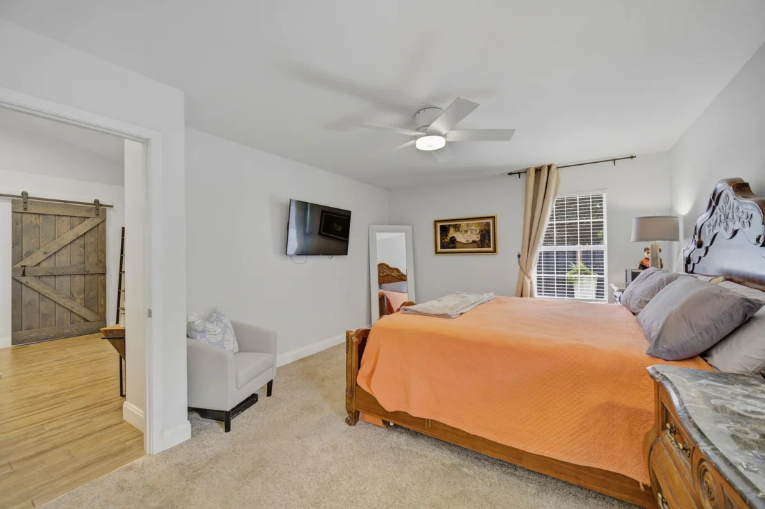 Photo of 423 Sandy Cay Drive