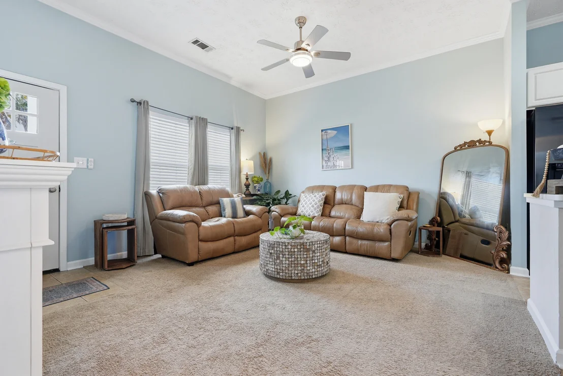 Photo of 573 Tropical Way