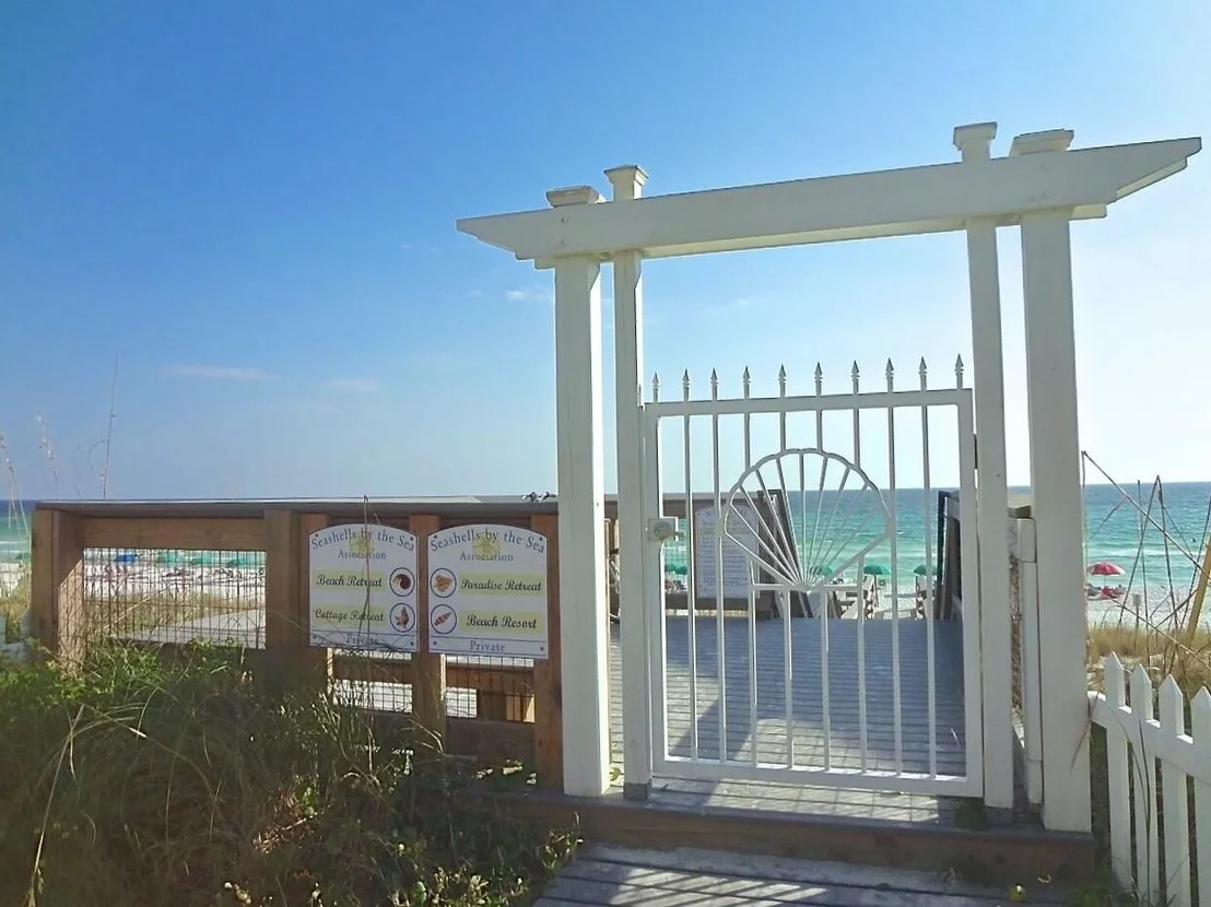 Photo of 439 Sandy Cay Drive