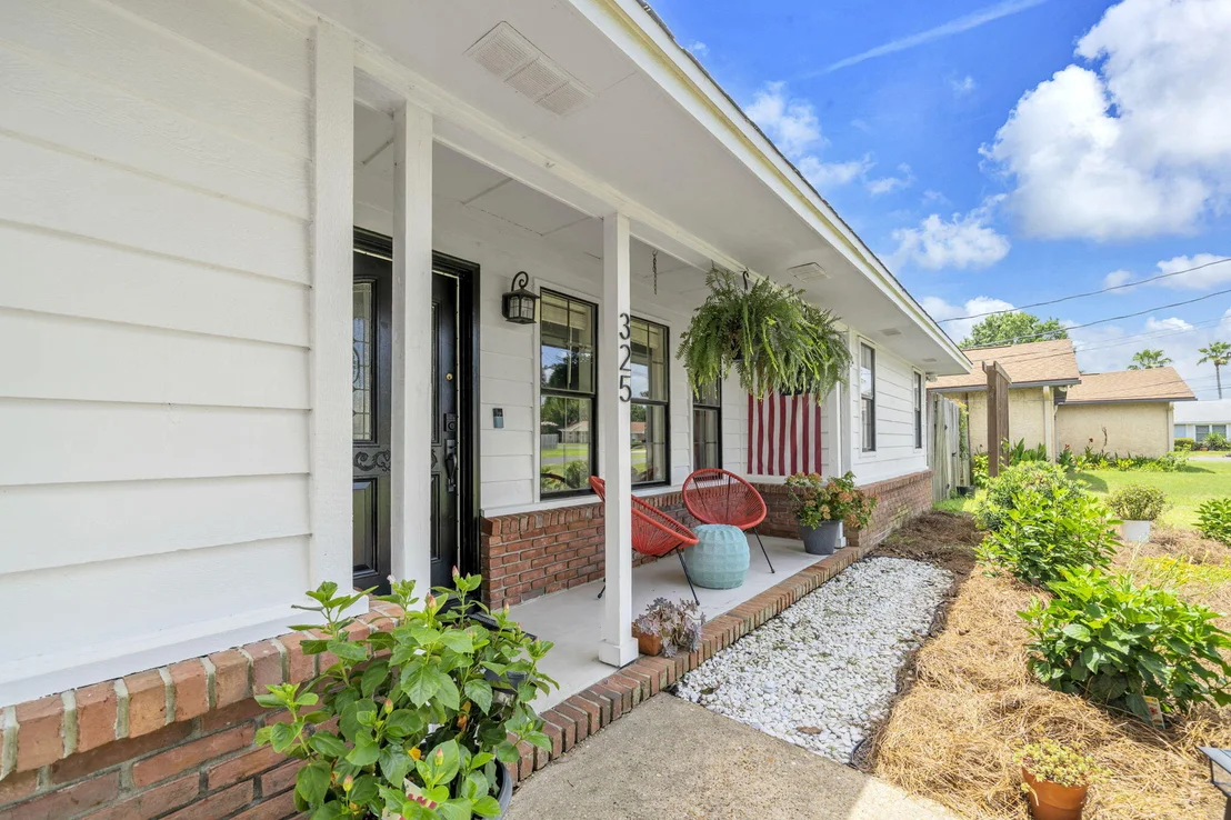 Photo of 325 Primrose Place