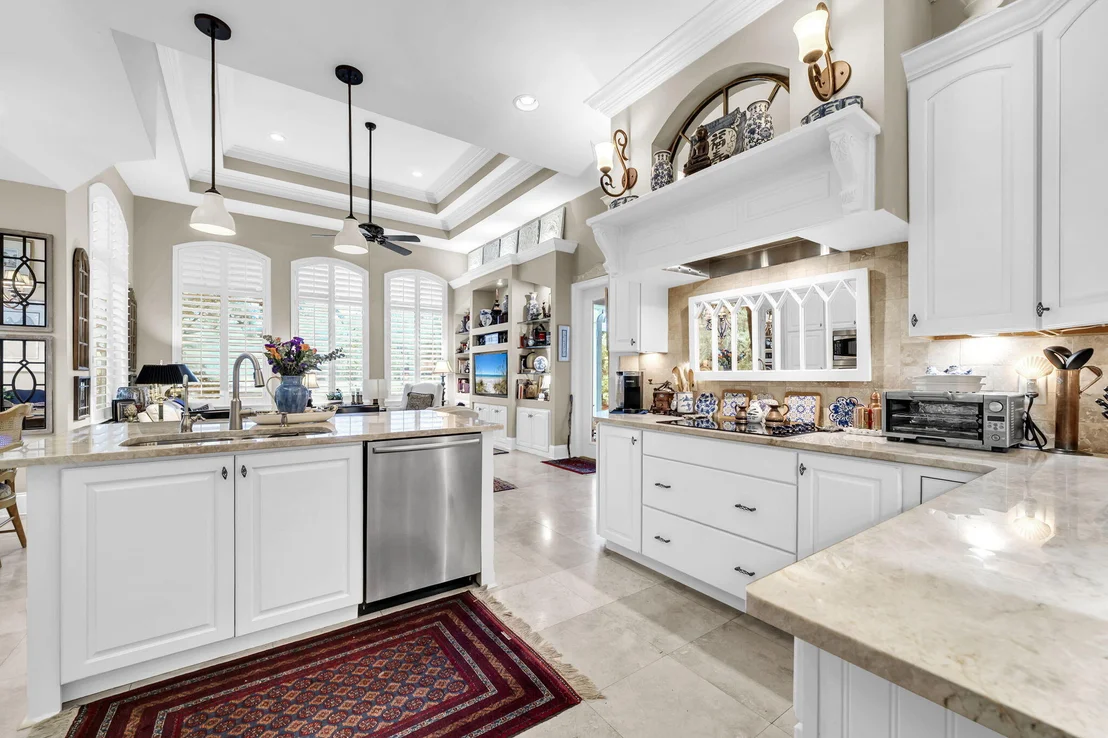 Photo of 4470 Stonebridge Road