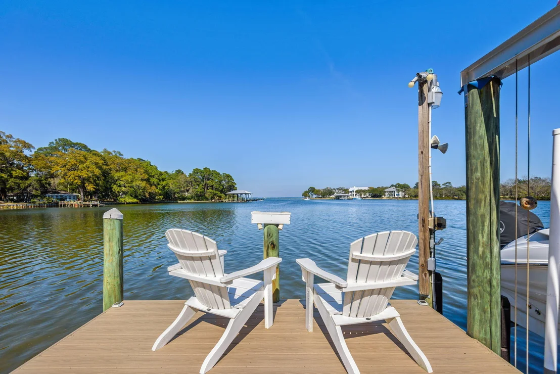 Photo of 123 Beacon Point Drive