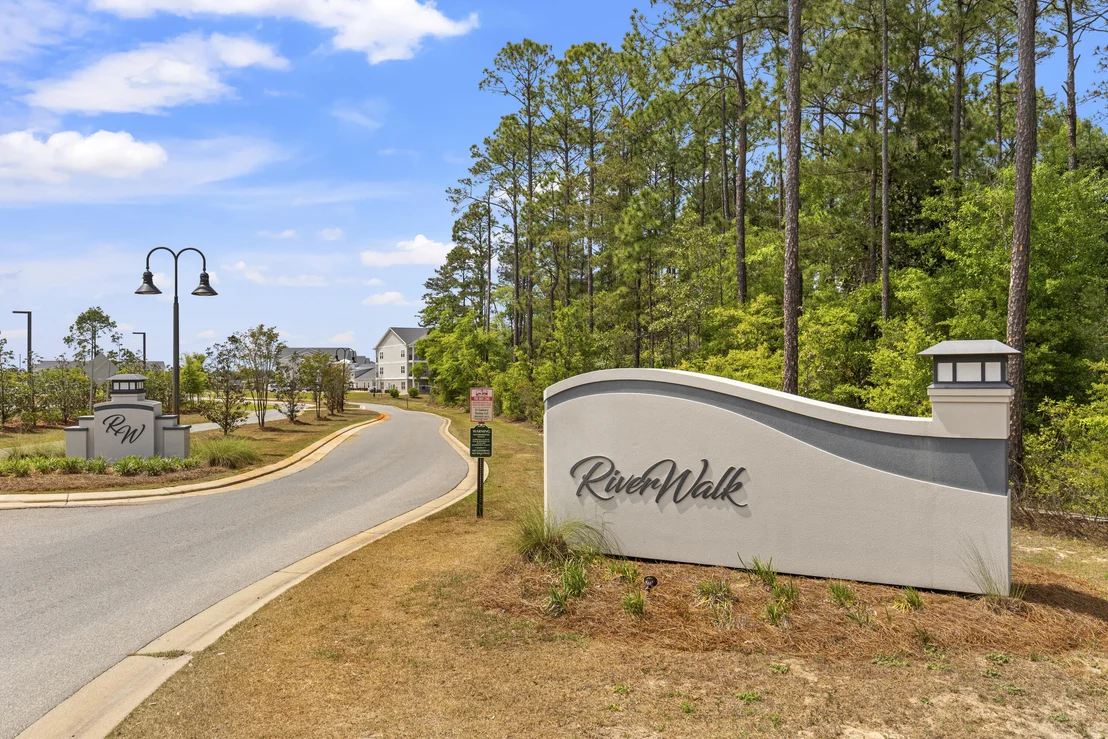 Photo of 740 Riverwalk Circle