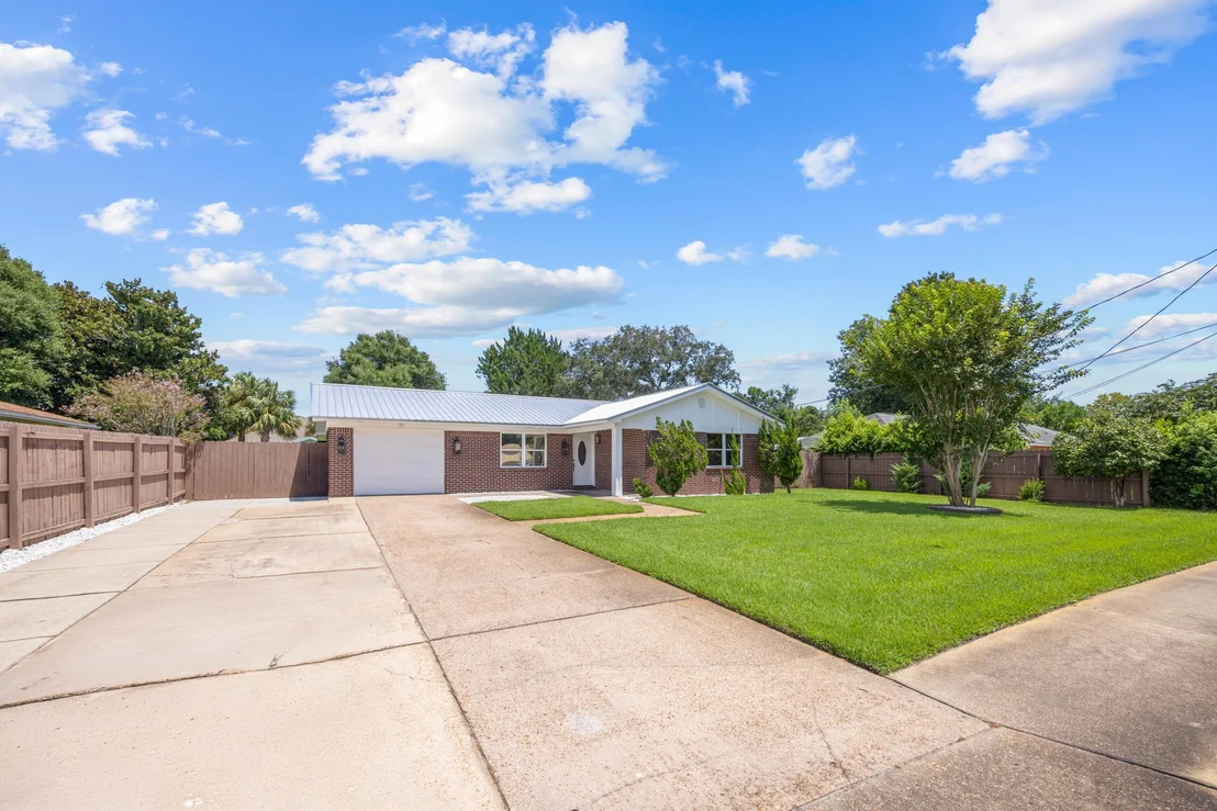 Photo of 308 Spring Lane