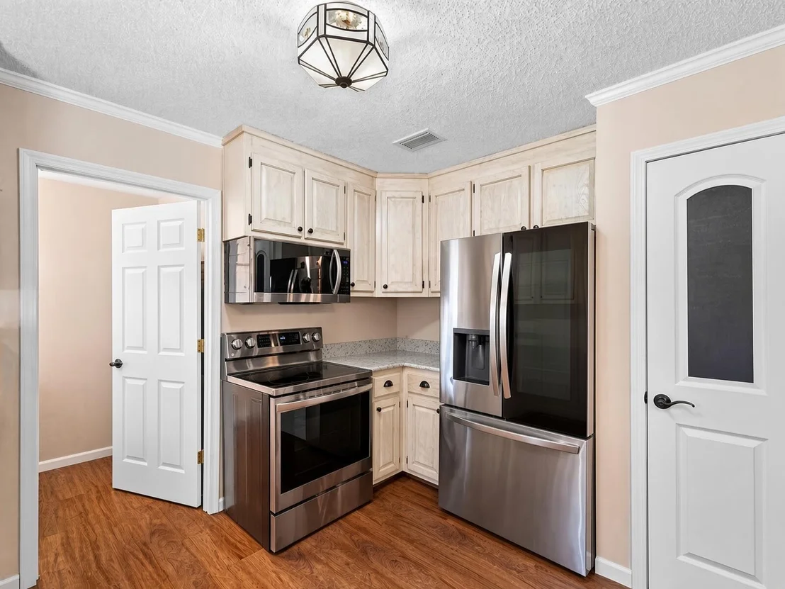 Photo of 9651 Sunnybrook Drive