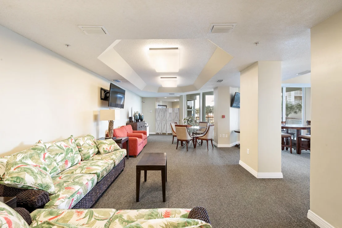 Photo of Unit PH2E at 8501 Gulf Boulevard