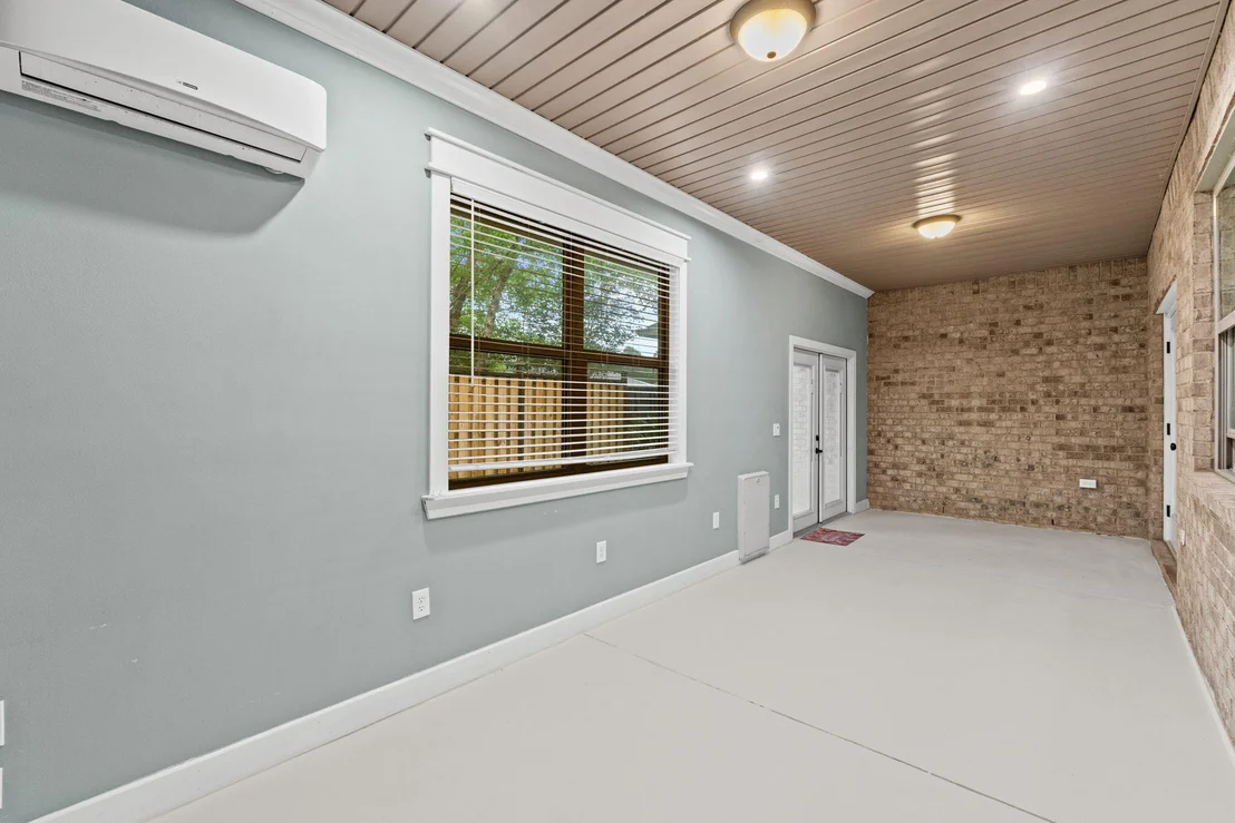 Photo of 48 Madiera Drive