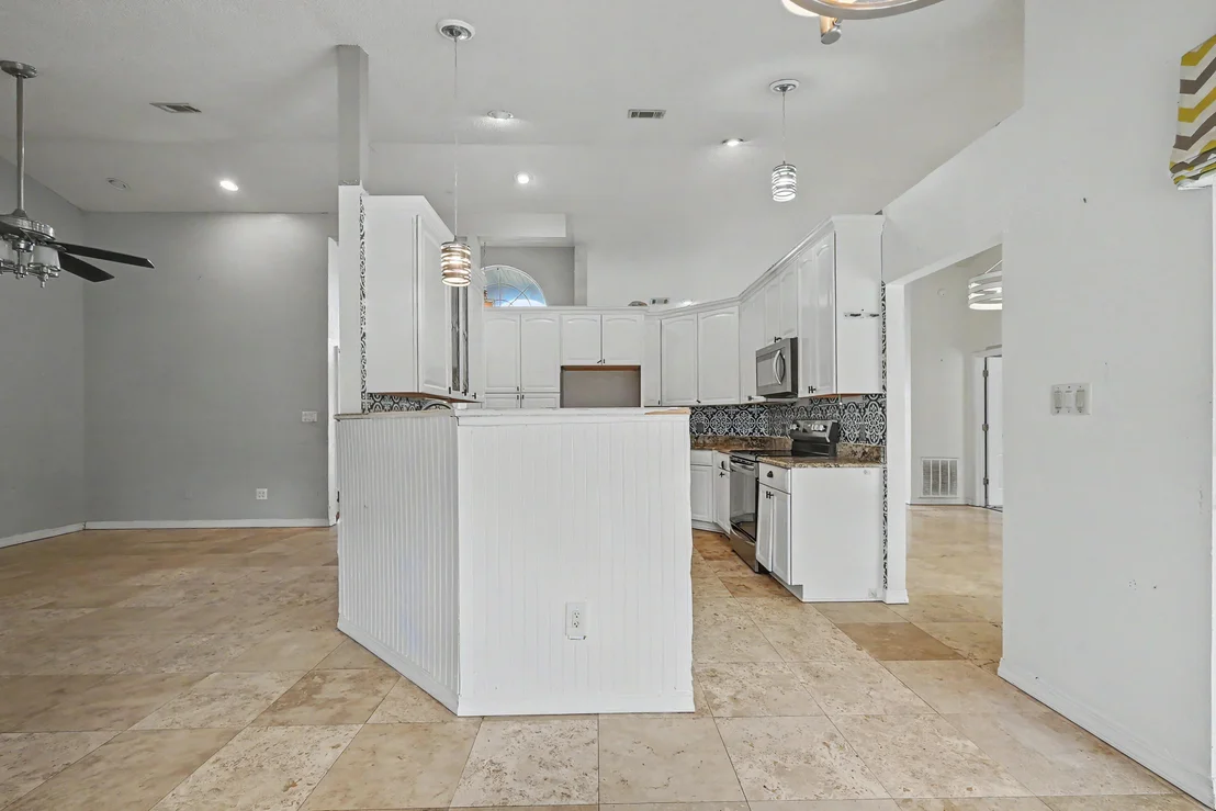 Photo of 1297 Ceylon Drive