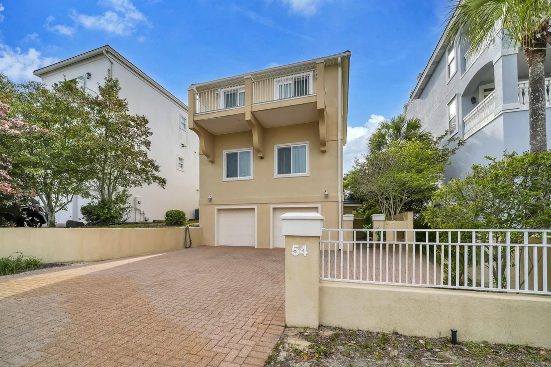 Photo of 54 Terra Cotta Way