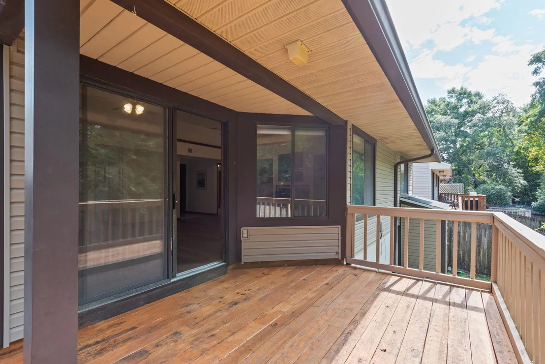 Photo of 115 Cedar Ridge Way
