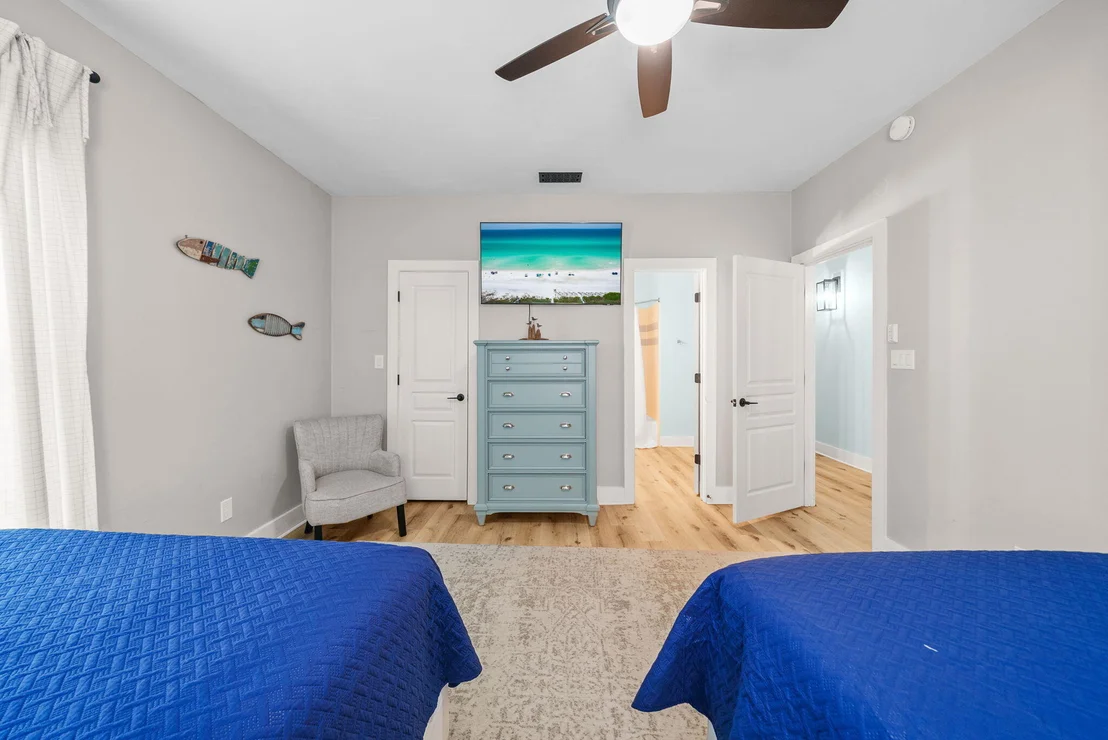 Photo of 8221 Surf Drive