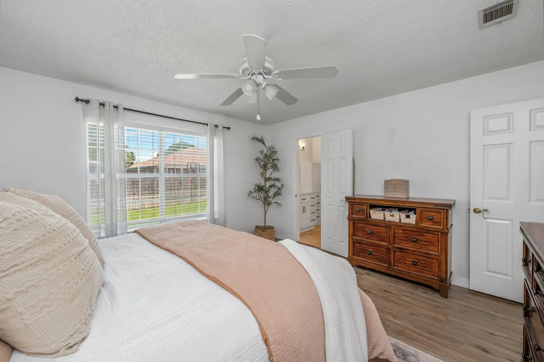 Photo of 400 Primrose Circle