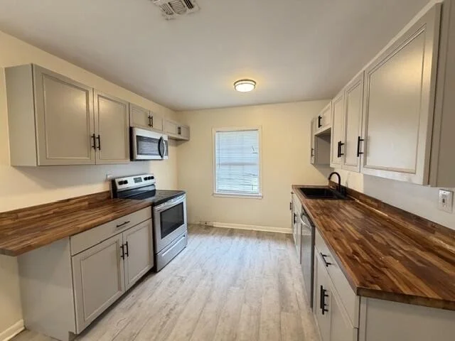 Photo of 6613 Hampton Road