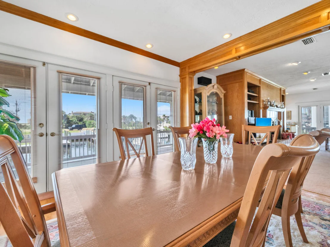 Photo of 604 Magnolia Drive
