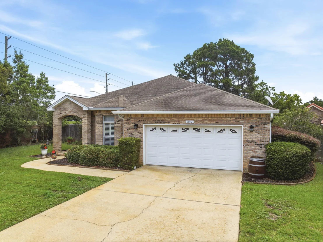 Photo of 2092 Pritchard Point Drive