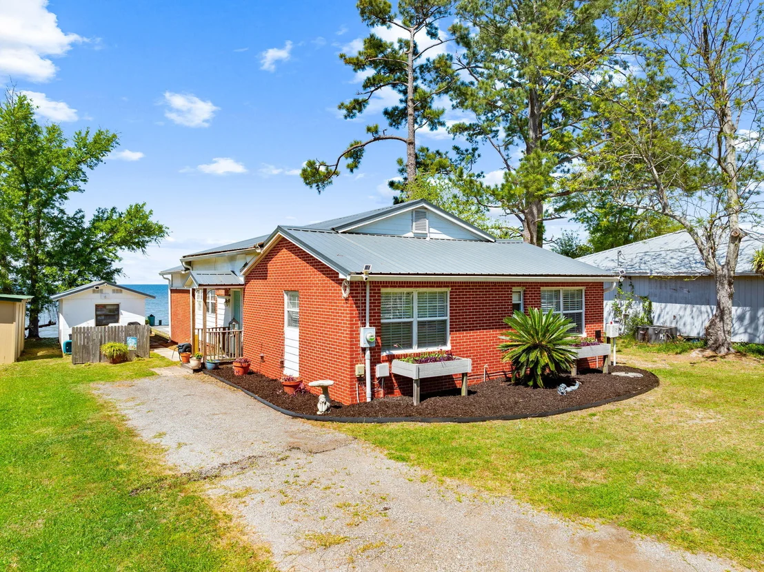 Photo of 2554 Bay Grove Road