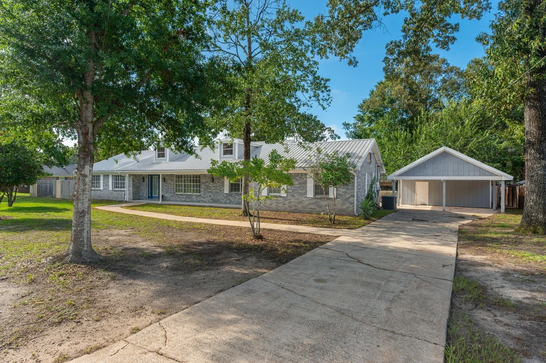 Photo of 140 Gillis Drive