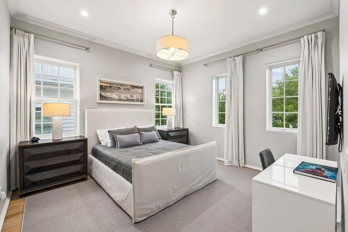 Photo of 179 E Kingston Road