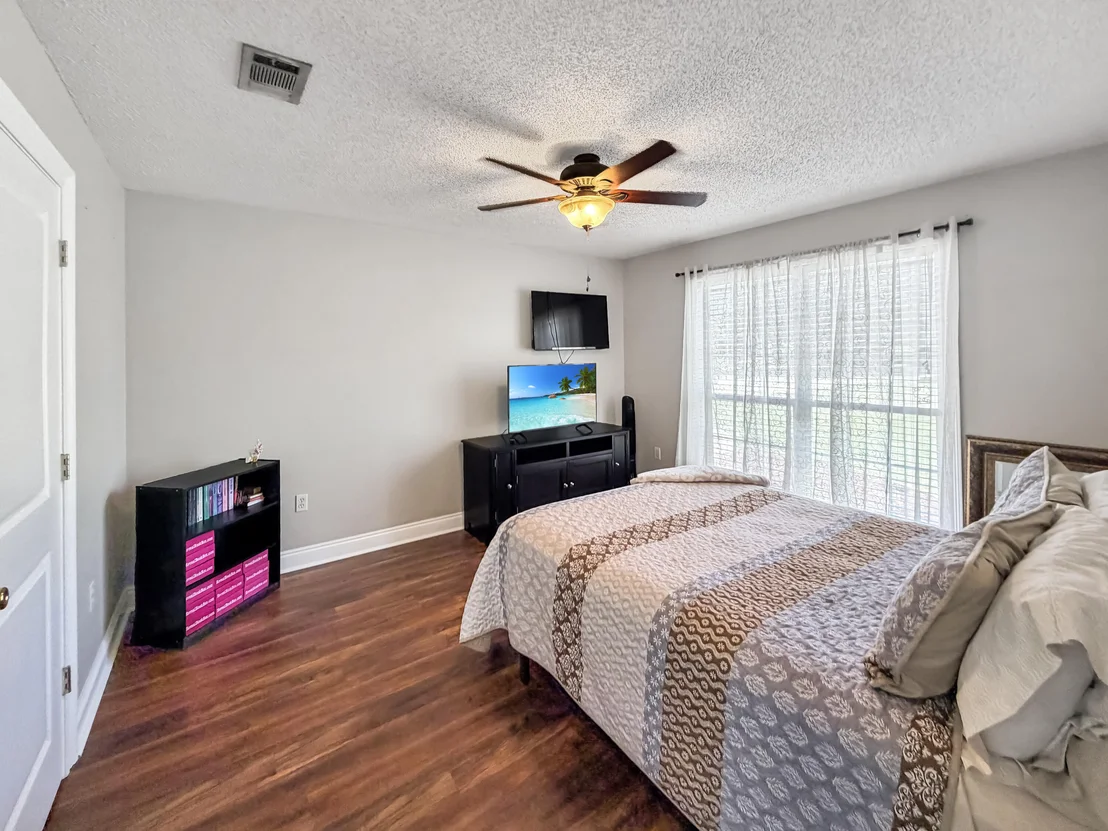 Photo of 3003 Colonial Circle
