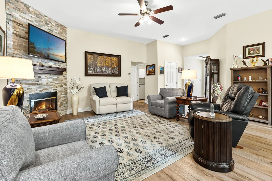 Photo of 204 Bay Tree Drive
