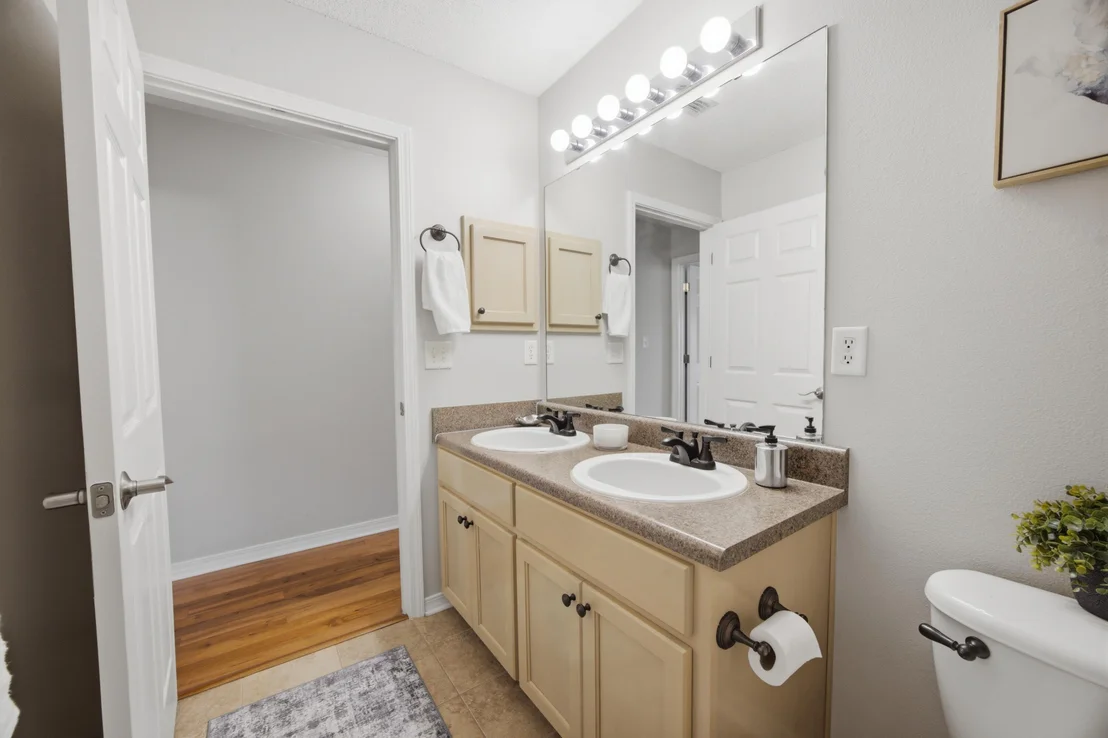 Photo of 2176 Bromly Drive