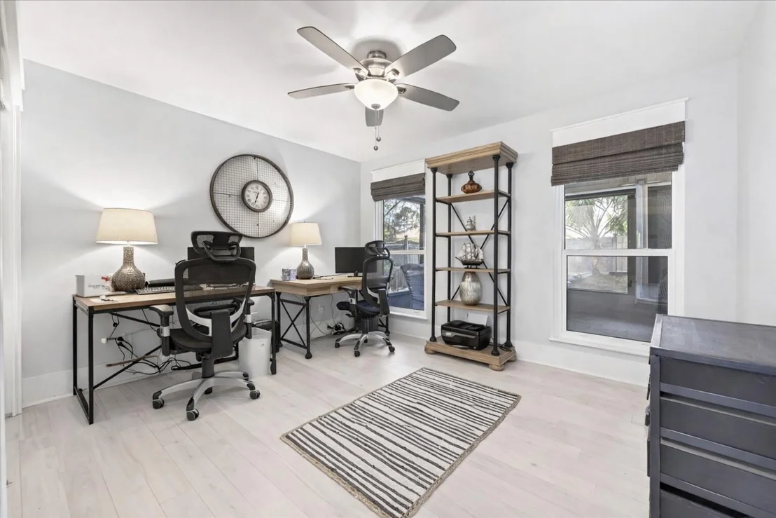 Photo of 627 Bayshore Drive