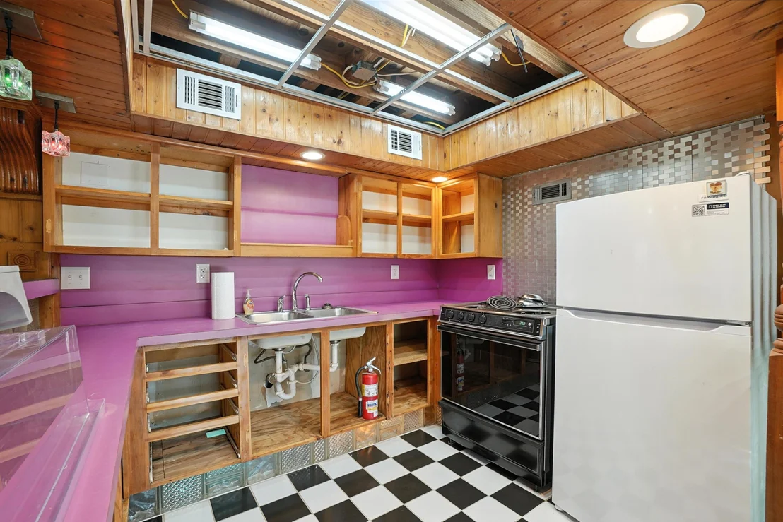 Photo of 4608 Riley Road