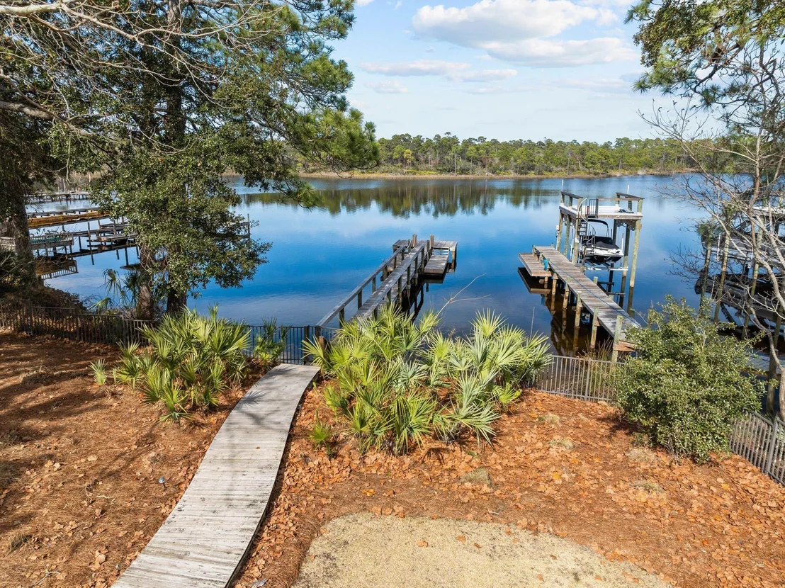 Photo of 42 Grande Pointe Circle