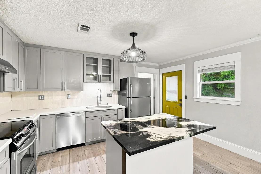 Photo of 3174 Earl Kennedy Road