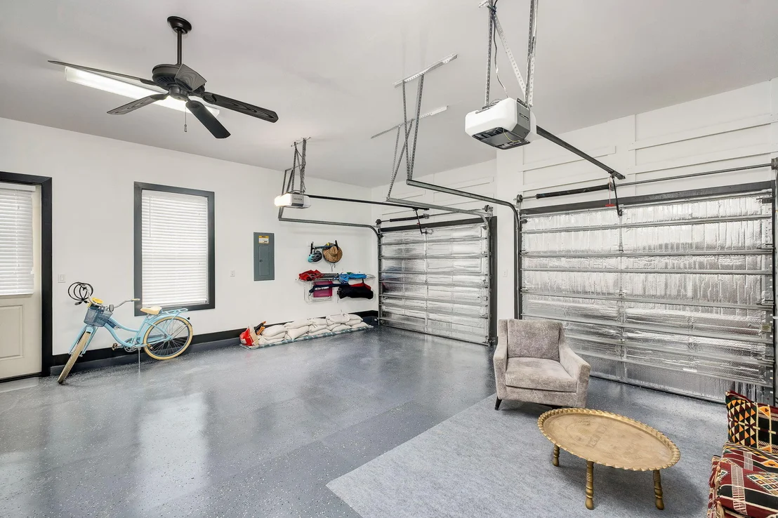 Photo of 47 Saint Simon Circle