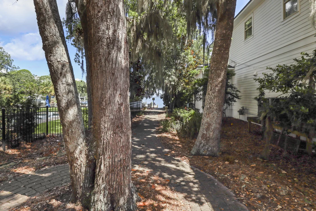 Photo of 159 Beacon Point Drive