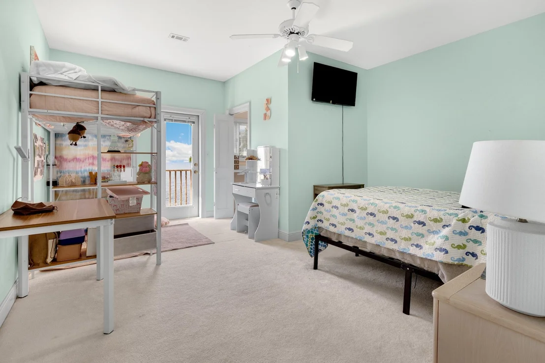 Photo of 3219 Bay Estates Circle