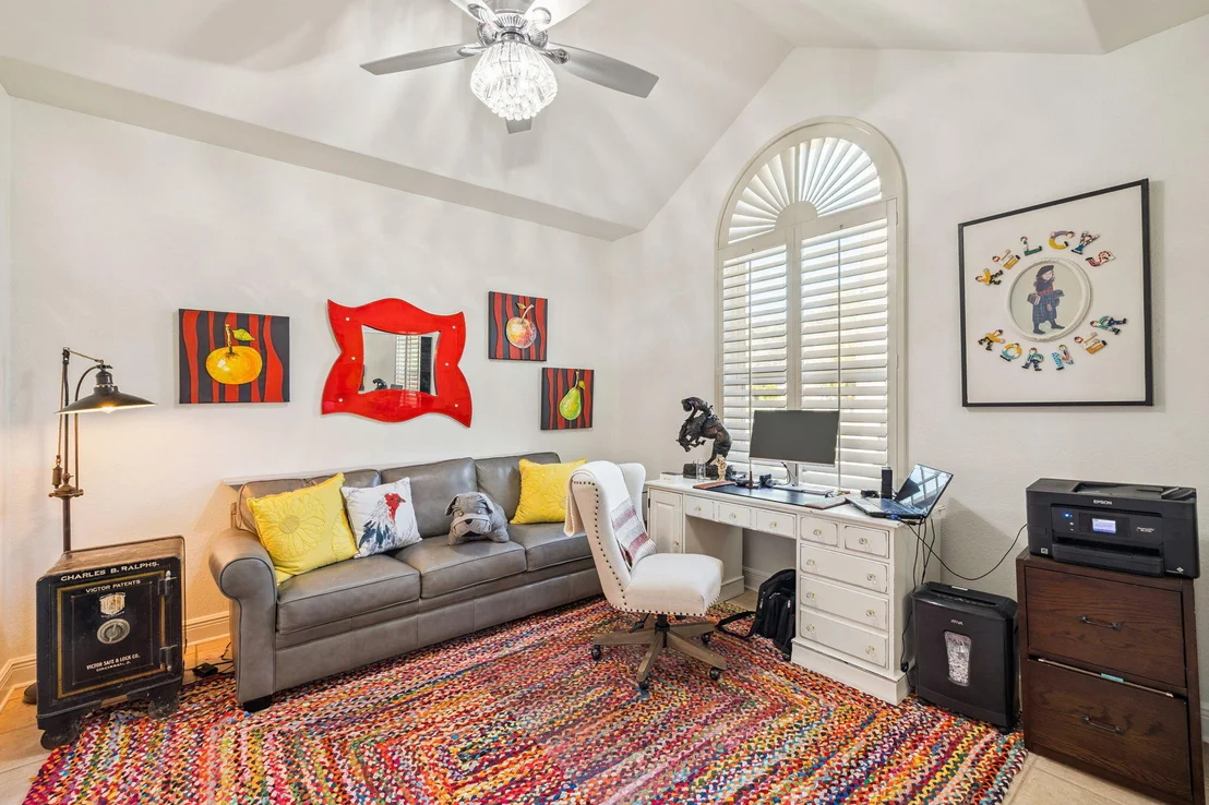 Photo of 4732 Papaya Park