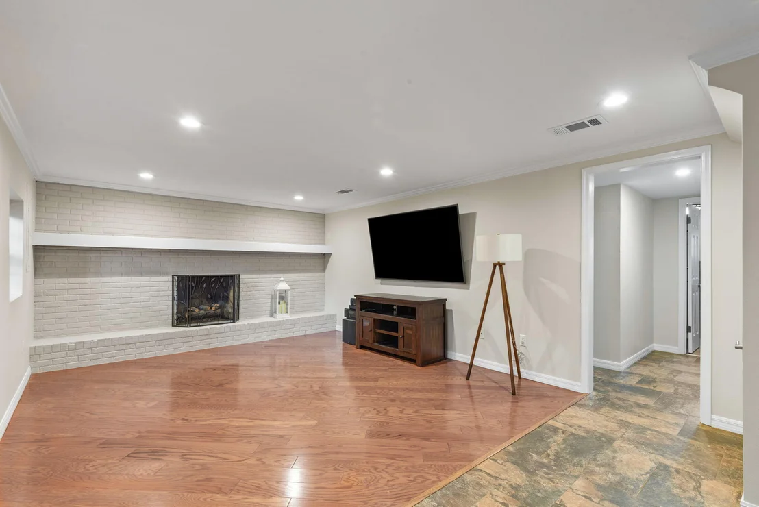 Photo of 5 Maple Avenue
