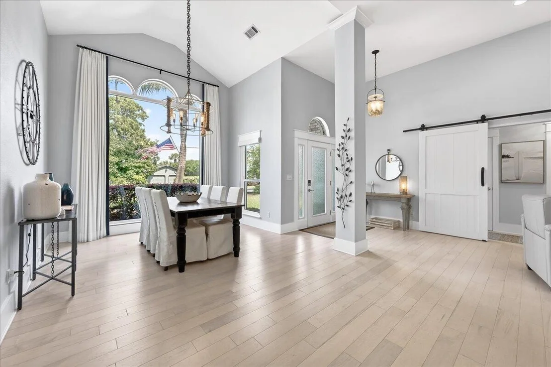 Photo of 627 Bayshore Drive