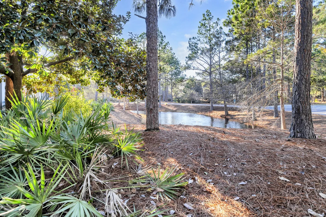 Photo of 1303 Laurel Way
