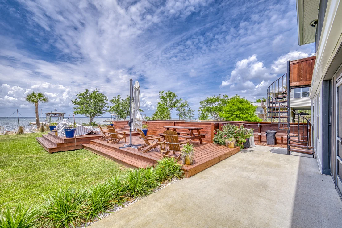 Photo of 1089 Pearson Road