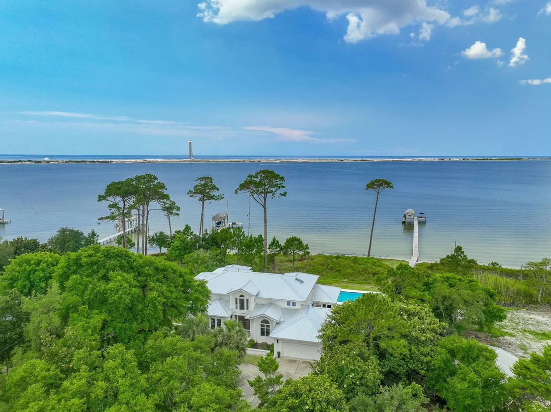 Photo of 458 Parish Boulevard