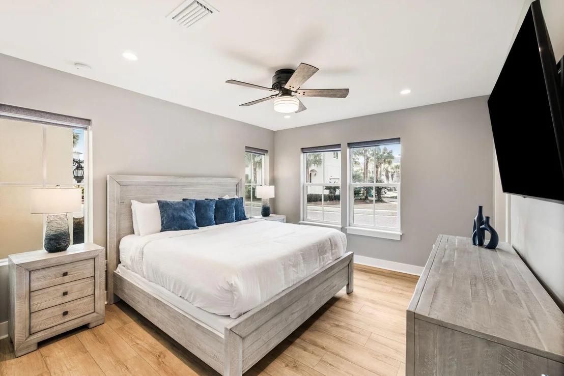 Photo of 4821 Ocean Boulevard