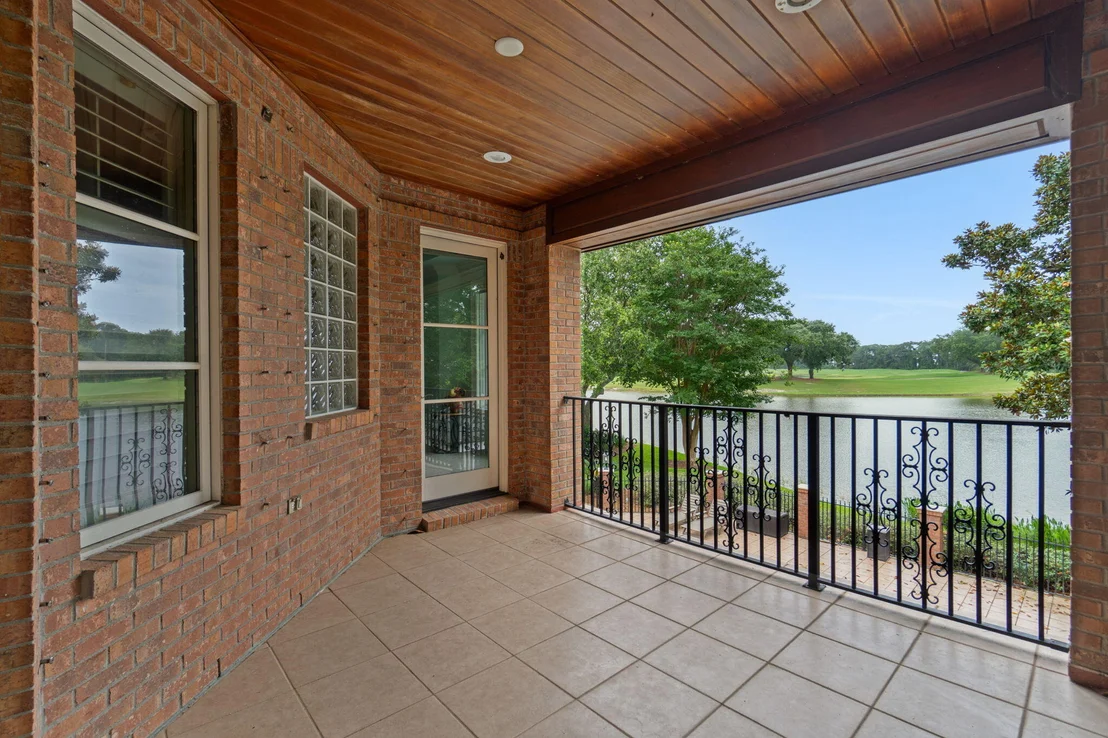 Photo of 4350 Stonebridge Road