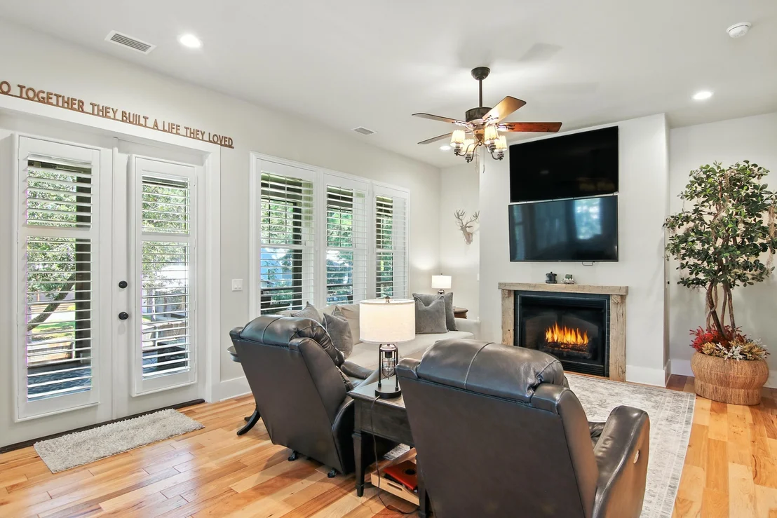 Photo of 400 Pitts Bayshore Drive