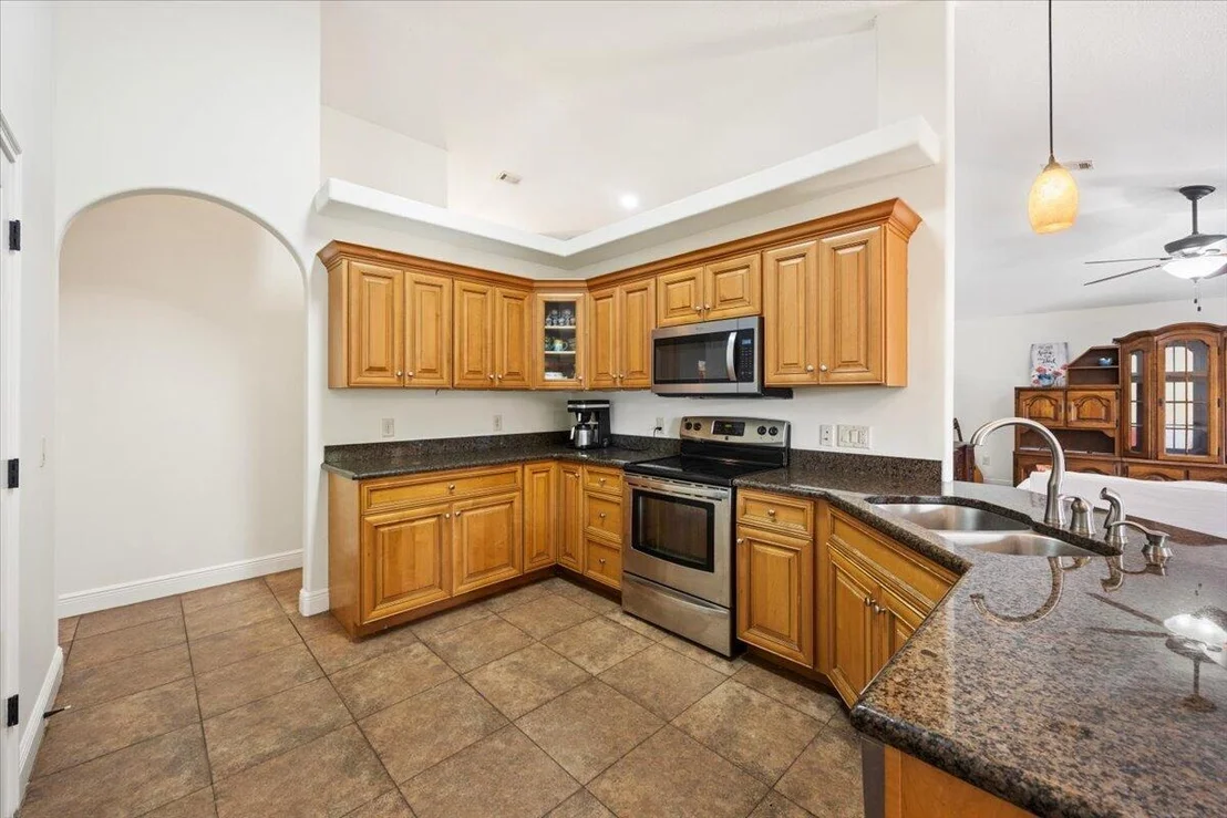 Photo of 2296 Valley Road