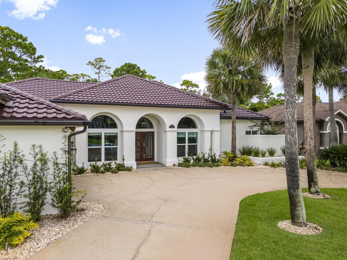 Photo of 156 Baywinds Drive