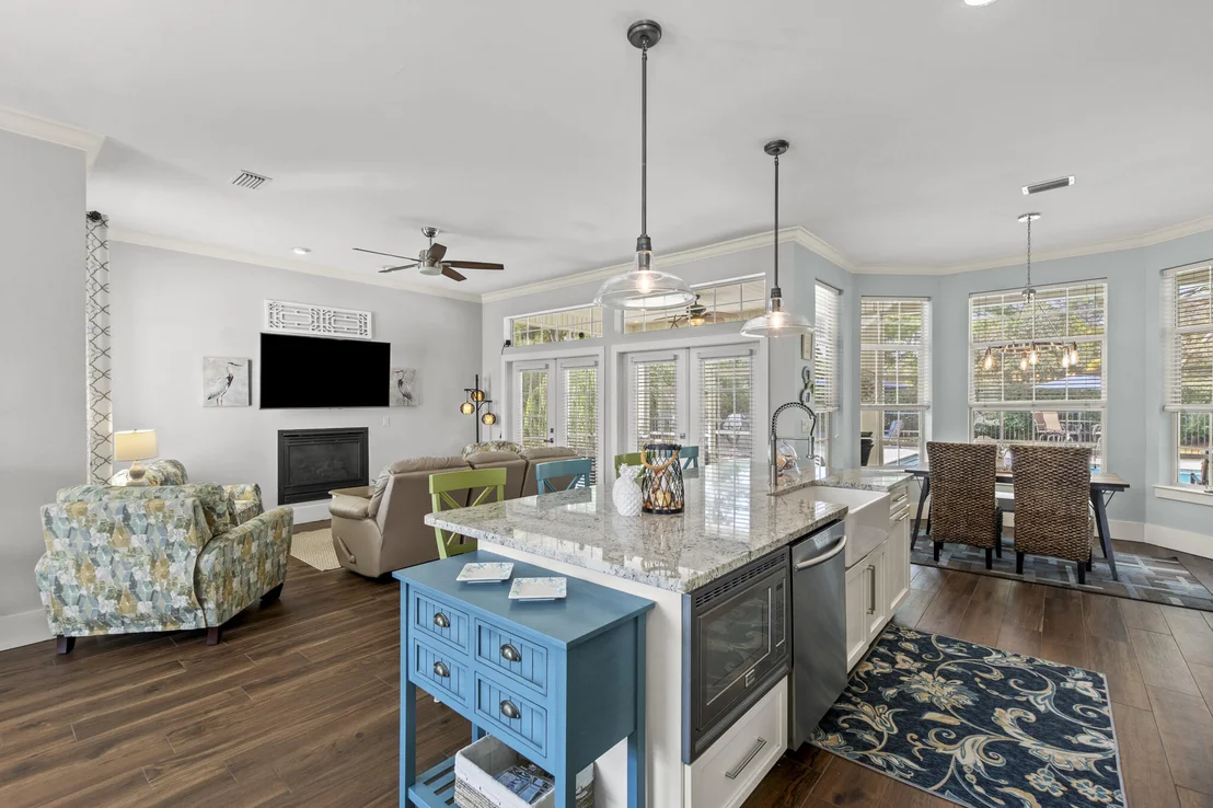 Photo of 943 Emerald Bay Drive