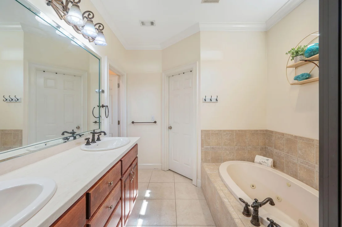 Photo of 19 Lanman Road