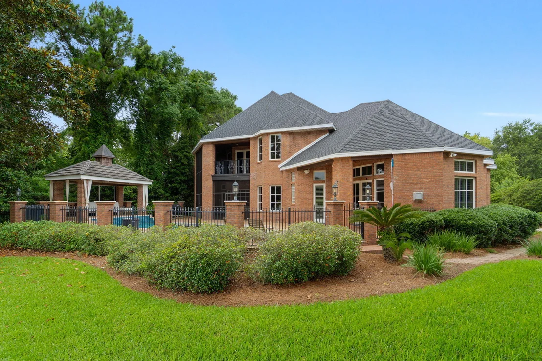 Photo of 4350 Stonebridge Road