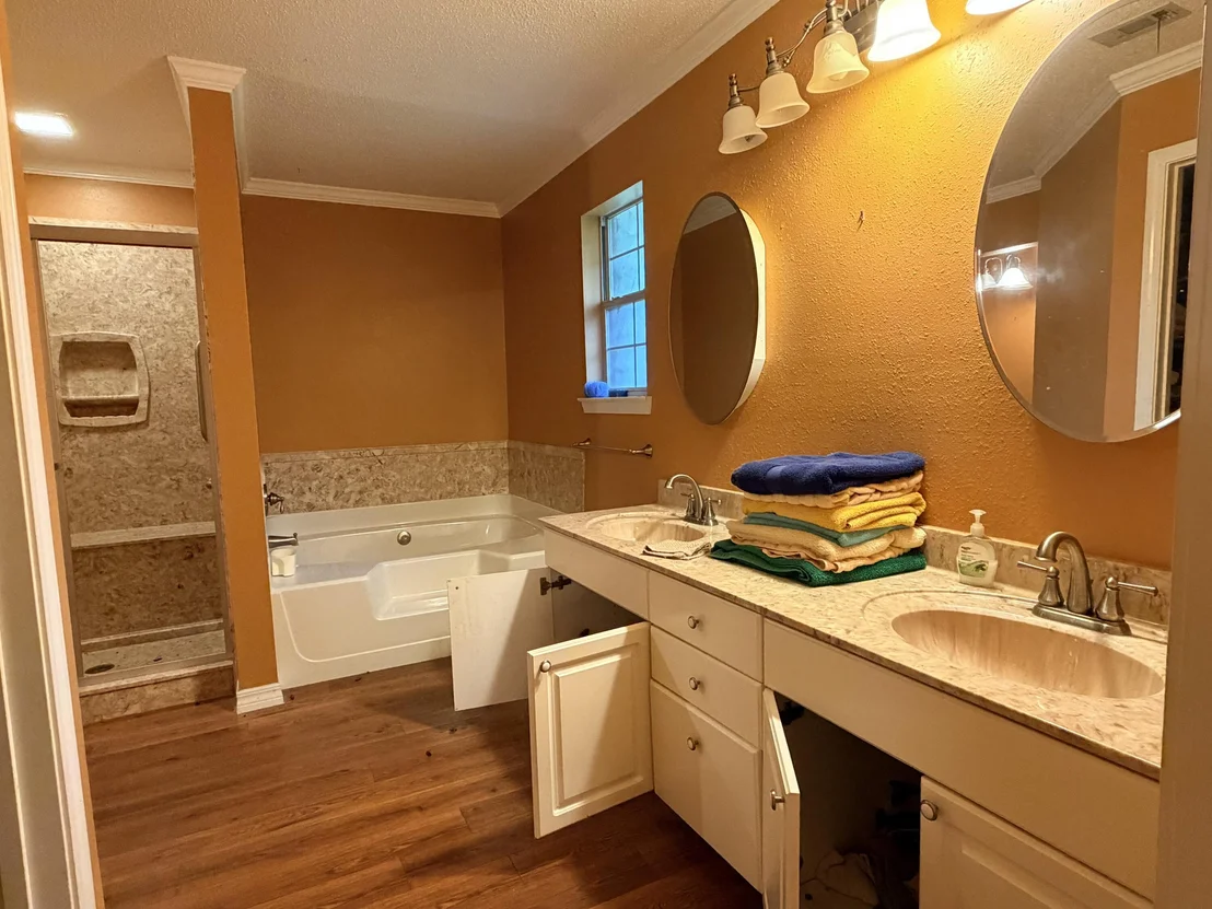 Photo of 4412 Southminster Circle