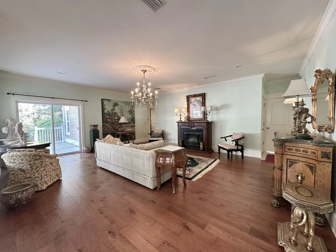 Photo of 786 Symphony Way