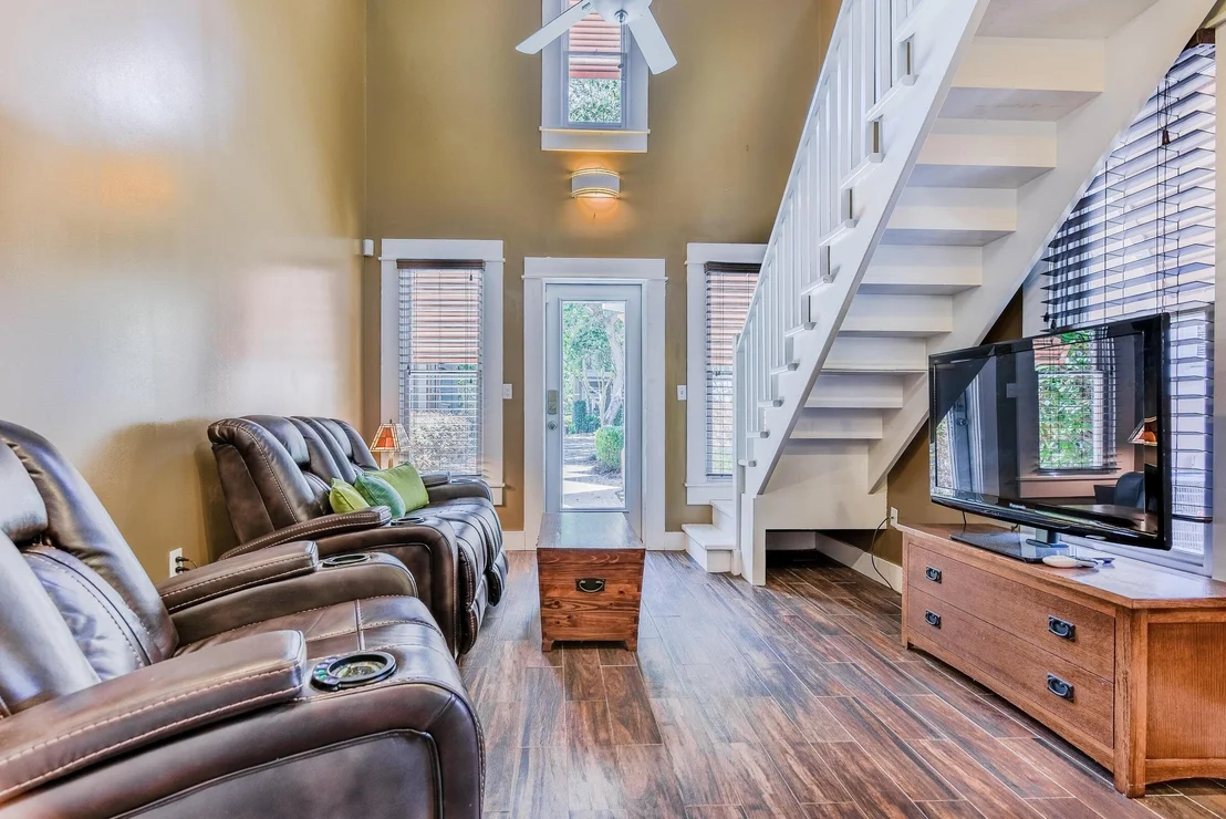 Photo of 100 Rue Martine