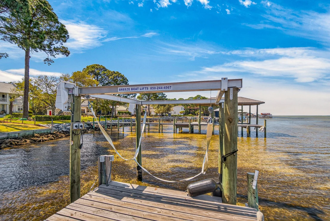 Photo of 186 Bayshore Drive